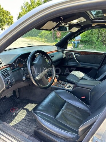 Mercedes E 240 1999, 298,000 km - 2.6 l - Ağdaş