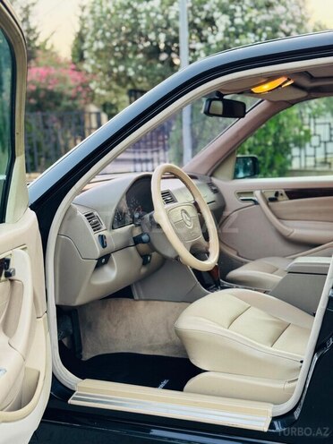 Mercedes C 230 1999, 323,000 km - 2.3 l - Bakı
