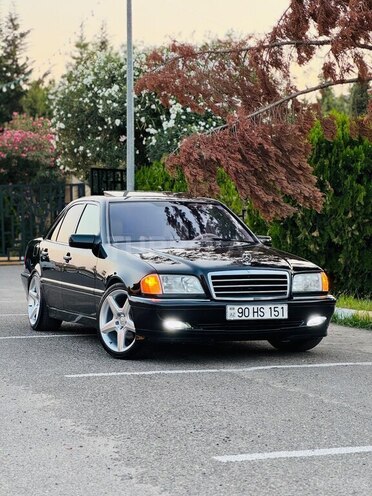 Mercedes C 230 1999, 323,000 km - 2.3 l - Bakı
