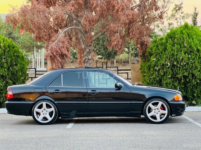Mercedes C 230 1999, 323,000 km - 2.3 l - Bakı