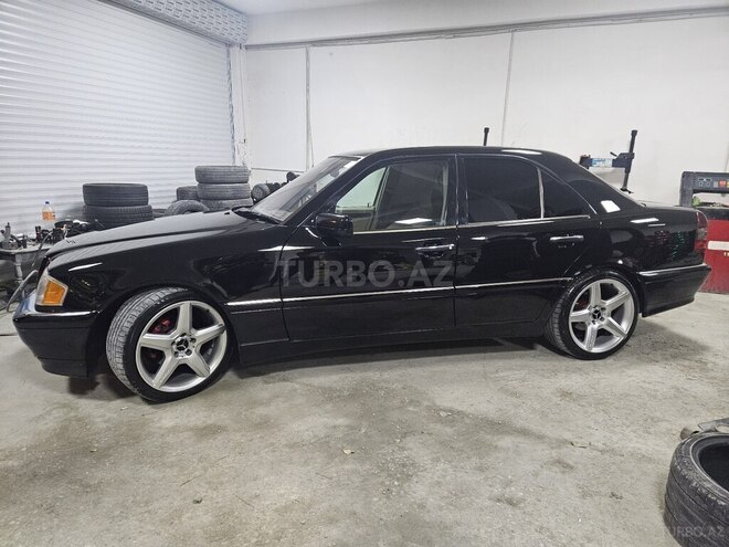 Mercedes C 230 1999, 323,000 km - 2.3 l - Bakı