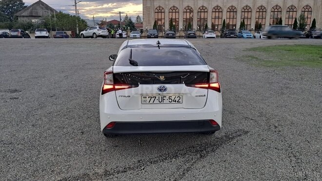 Toyota Prius 2019, 110,000 km - 1.8 л - Lənkəran