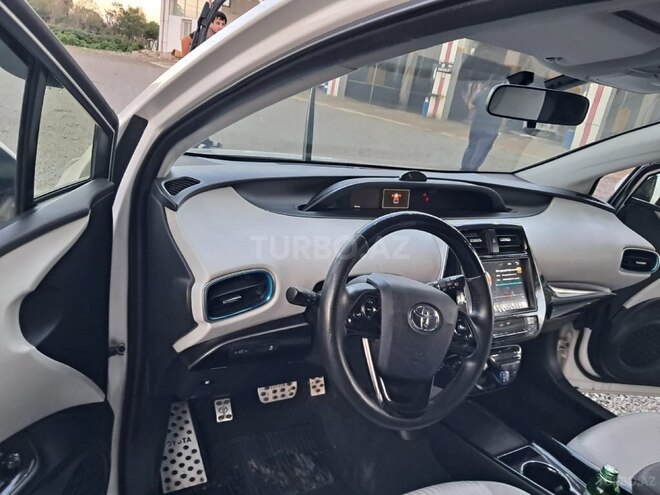 Toyota Prius 2019, 110,000 km - 1.8 л - Lənkəran