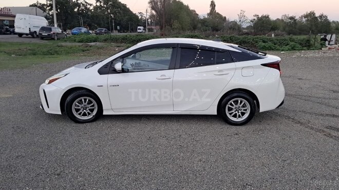 Toyota Prius 2019, 110,000 km - 1.8 л - Lənkəran