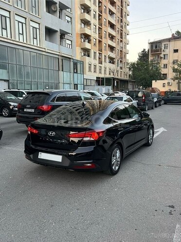 Hyundai Elantra 2018, 80,000 km - 2.0 l - Bakı