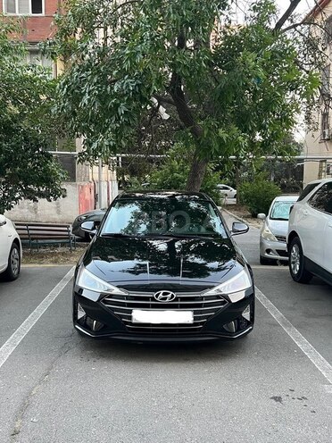 Hyundai Elantra 2018, 80,000 km - 2.0 l - Bakı