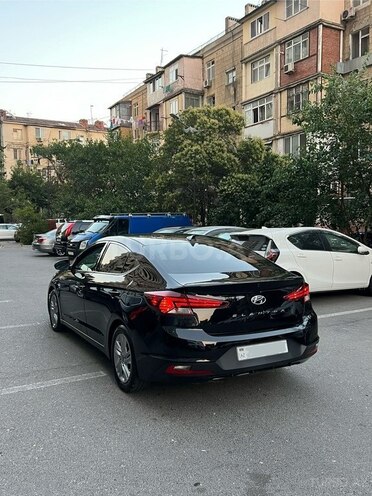 Hyundai Elantra 2018, 80,000 km - 2.0 l - Bakı