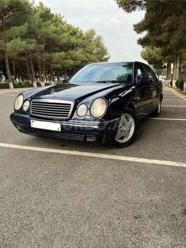 Mercedes E 220 1998, 513,000 km - 2.2 l - Sumqayıt