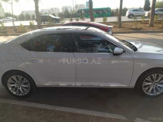 Skoda Superb 2021, 28,800 km - 2.0 l - Bakı