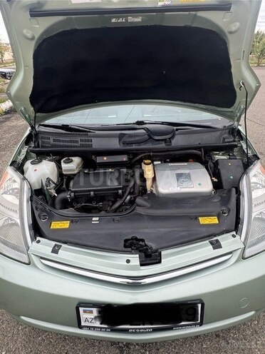 Toyota Prius 2006, 285,000 km - 1.5 l - Tovuz
