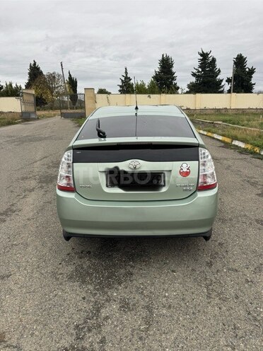 Toyota Prius 2006, 285,000 km - 1.5 l - Tovuz
