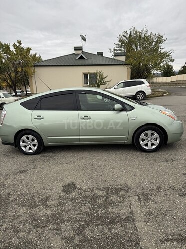 Toyota Prius 2006, 285,000 km - 1.5 l - Tovuz