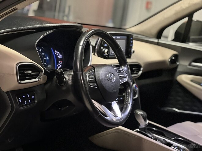 Hyundai Santa Fe-16