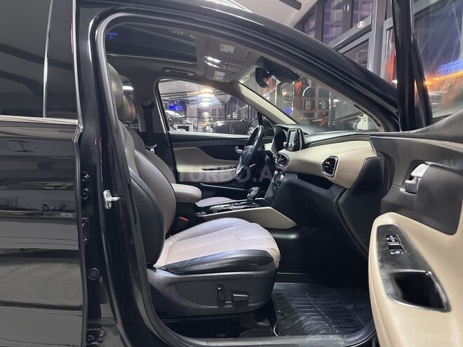 Hyundai Santa Fe-11