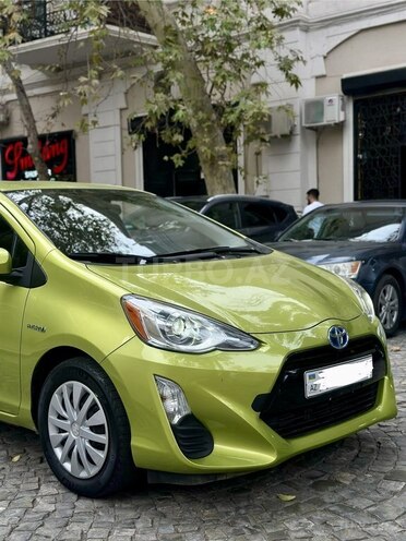 Toyota Prius C 2016, 200,000 km - 1.5 l - Bakı