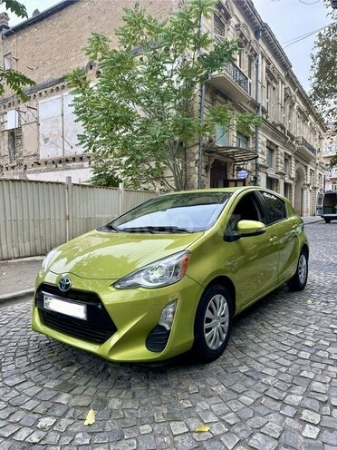 Toyota Prius C 2016, 200,000 km - 1.5 l - Bakı