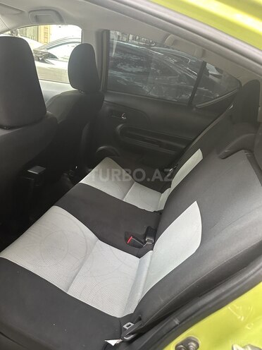 Toyota Prius C 2016, 200,000 km - 1.5 l - Bakı