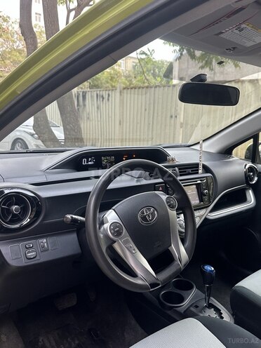 Toyota Prius C 2016, 200,000 km - 1.5 l - Bakı