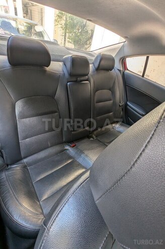 Kia Cerato-7