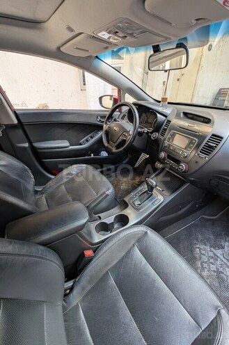 Kia Cerato-6