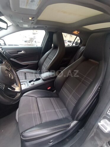 Mercedes GLA 250 2017, 98,000 km - 2.0 l - Bakı
