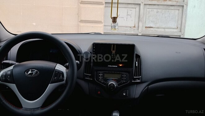 Hyundai i30 2010, 236,000 km - 1.6 л - Bakı