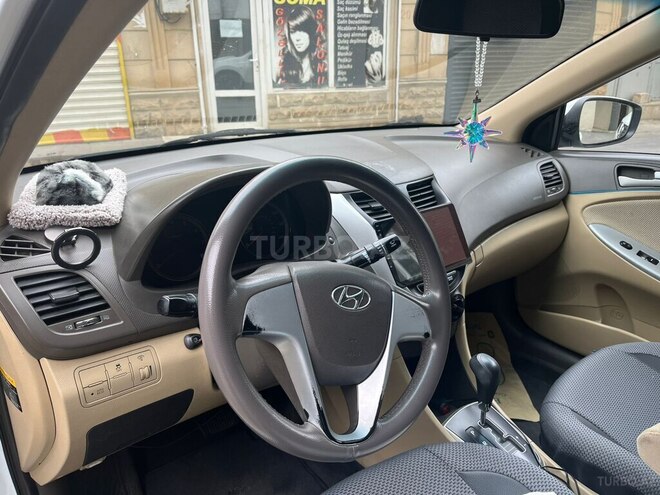 Hyundai Accent 2013, 239,792 km - 1.6 l - Bakı