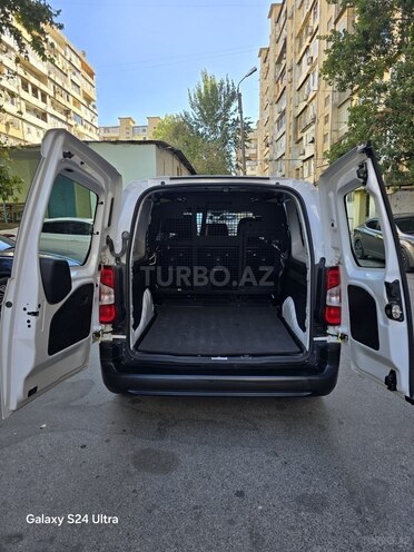 Fiat Doblo 2024, 32,600 km - 1.6 l - Bakı