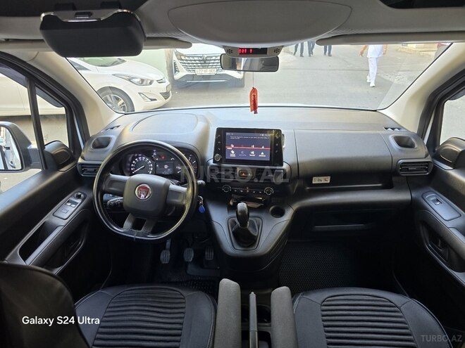 Fiat Doblo 2024, 32,600 km - 1.6 l - Bakı