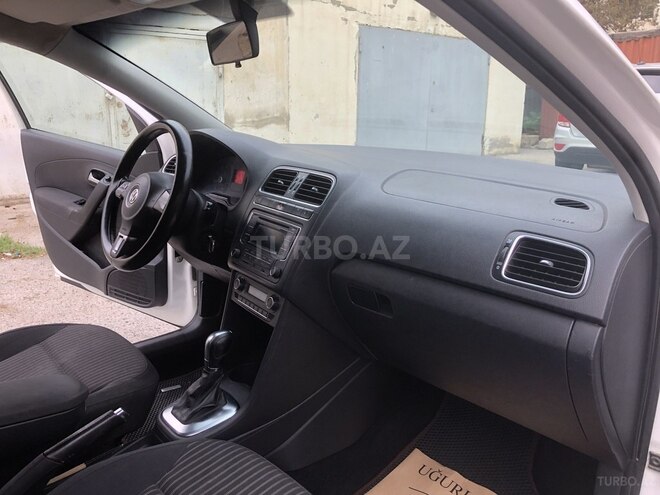 Volkswagen Polo 2013, 258,000 km - 1.6 l - Bakı