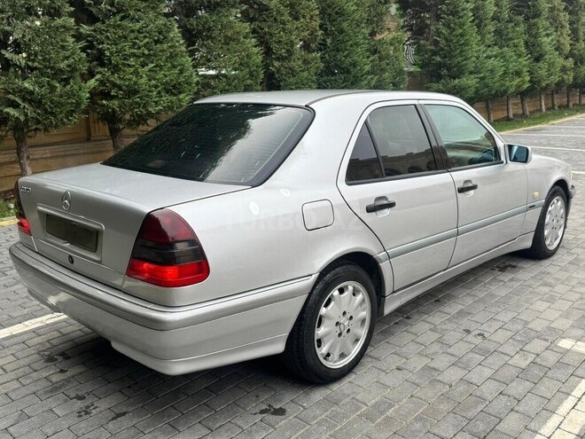 Mercedes C 240 1998, 240,000 km - 2.4 l - Bakı