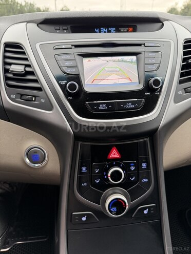 Hyundai Elantra 2015, 134,000 km - 1.8 л - Bakı