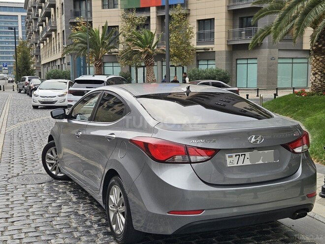 Hyundai Elantra 2015, 170,000 km - 1.6 l - Bakı