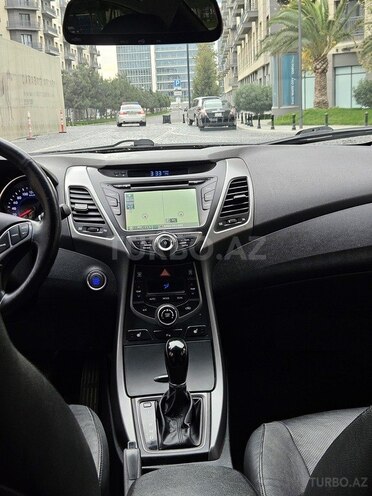 Hyundai Elantra 2015, 170,000 km - 1.6 l - Bakı