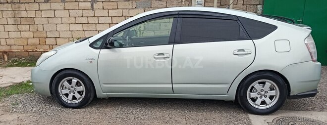Toyota Prius 2006, 201,000 km - 1.5 л - Biləsuvar