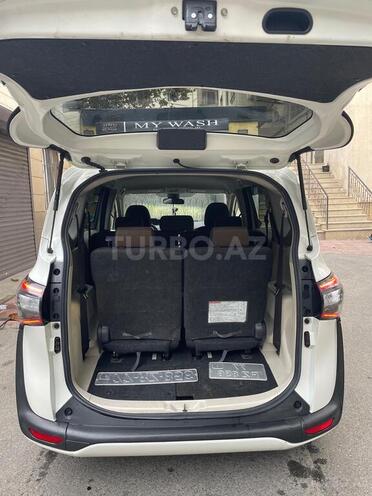 Toyota Sienta 2016, 120,000 km - 1.5 l - Bakı