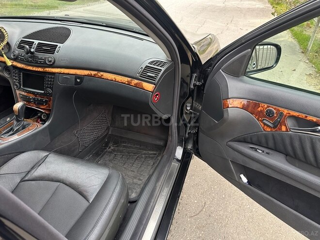 Mercedes E 320 2003, 296,000 km - 3.2 l - Bakı