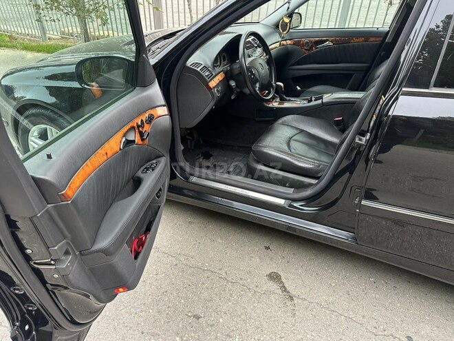 Mercedes E 320 2003, 296,000 km - 3.2 l - Bakı