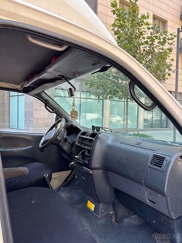 Toyota HiAce 2003, 325,000 km - 2.5 l - Bakı