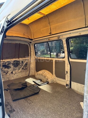 Toyota HiAce 2003, 325,000 km - 2.5 l - Bakı