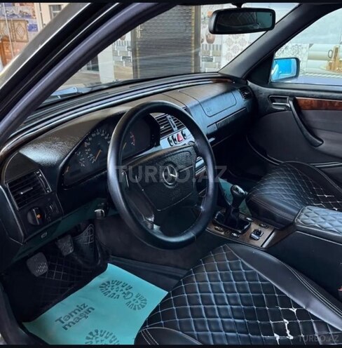 Mercedes C 220 1999, 802,000 km - 2.2 l - Neftçala