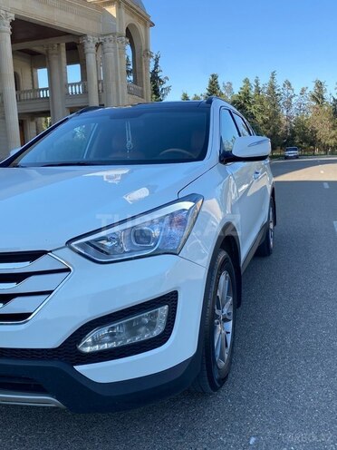 Hyundai Santa Fe 2013, 186,000 km - 2.4 l - Ucar
