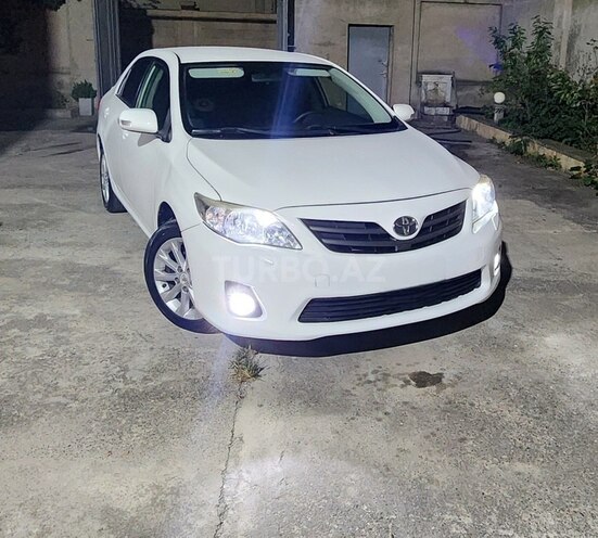 Toyota Corolla 2013, 253,000 km - 1.6 l - Bakı