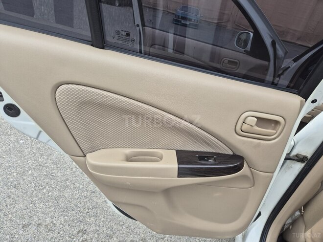 Nissan Sunny 2010, 370,000 km - 1.6 l - Bakı