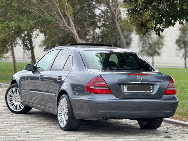 Mercedes E 220 2005, 269,134 km - 2.2 l - Bakı