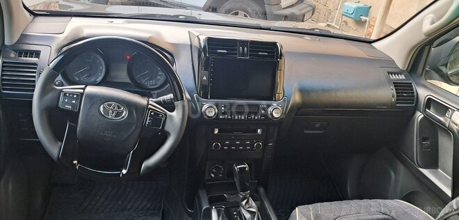 Toyota Land Cruiser Prado 2010, 200,000 km - 2.7 l - Bakı