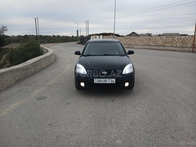 Kia Rio 2006, 258,000 km - 1.4 l - Salyan