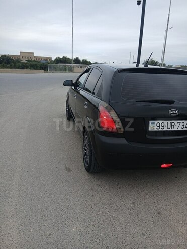 Kia Rio 2006, 258,000 km - 1.4 l - Salyan