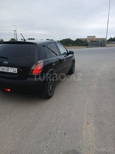 Kia Rio 2006, 258,000 km - 1.4 l - Salyan