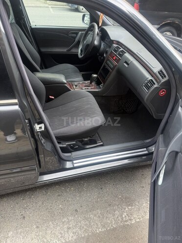 Mercedes E 270 2001, 500,000 km - 2.7 l - Bakı